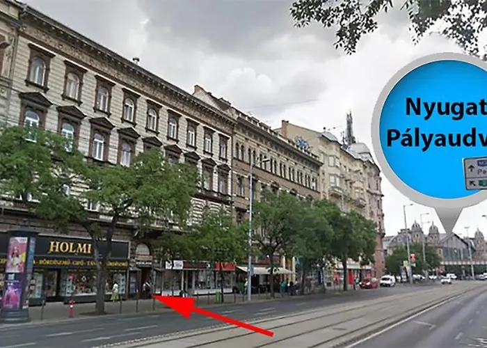 Bachelor アパート